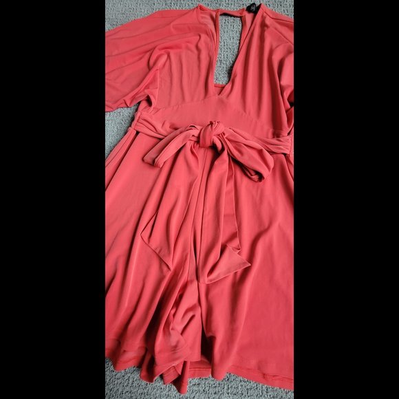 Express Coral Romper - M - Picture 2 of 3